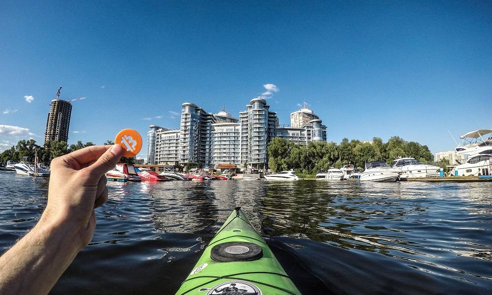 比特币价格上升趋势分析：稀缺性、宏观经济背景与主流投资潜力