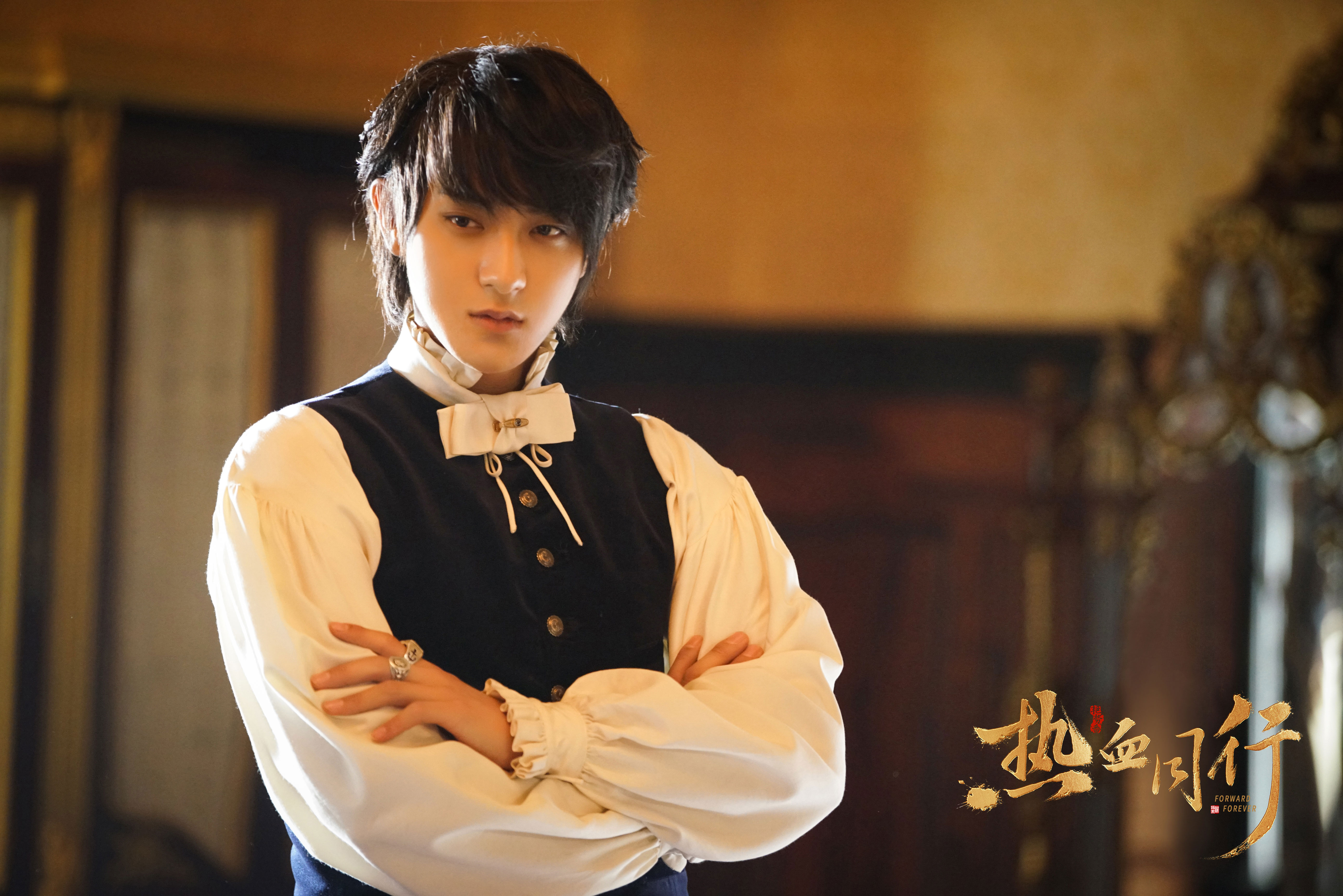 热血同行黄子韬和胡冰卿吻戏_黄子韬（Huang Zitao） - 参与《朝歌》和《热血同行》等剧。_热血同行黄子韬唱的歌