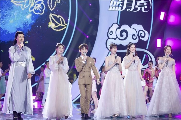 吴樾采访视频_吴樾在综艺节目中的表现_吴樾表演