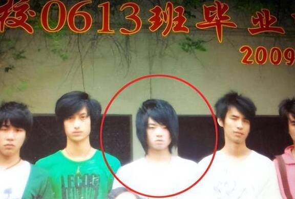 杨幂璀璨辣妹裙_杨幂璀璨裙_杨幂：华语影视的璀璨明星