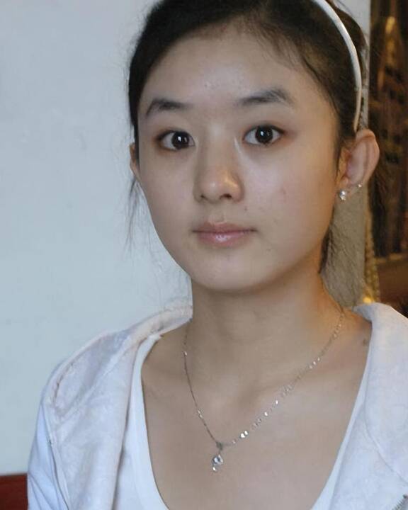 杨幂：华语影视的璀璨明星_杨幂璀璨辣妹裙_杨幂璀璨裙