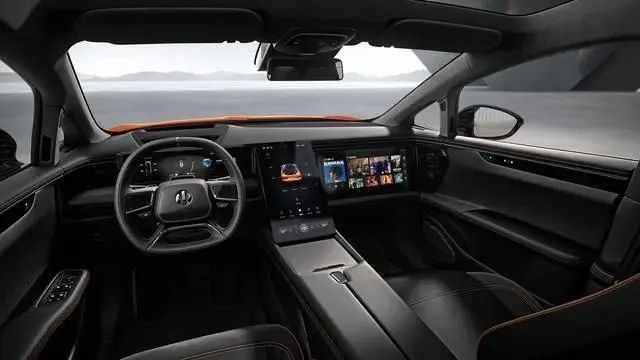 劳斯莱斯的未来科技：电动与自动驾驶_电动劳斯莱斯_纯电动劳斯莱斯