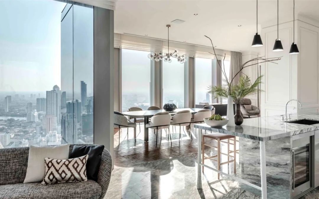 宾利在高端市场的品牌扩展计划_扩展高端宾利计划品牌市场营销_宾利目标市场