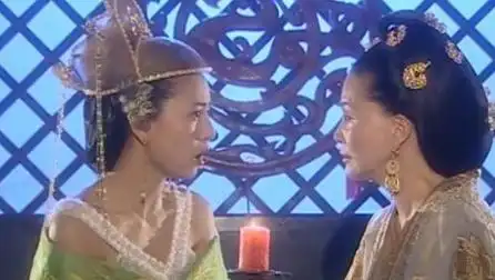 宫中杨贵妃_宫廷杨贵妃介绍_杨贵妃的生活与宫廷地位