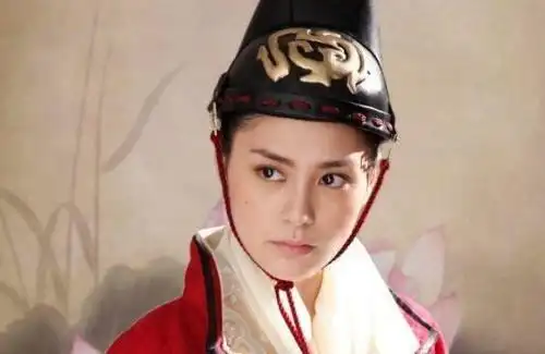 宫廷杨贵妃介绍_杨贵妃的生活与宫廷地位_宫中杨贵妃