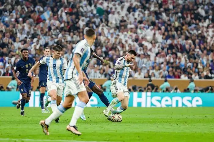 区块链游戏货币_数字货币与体育产业的结合：如何通过区块链技术提升赛事体验_区块链数字货币平台