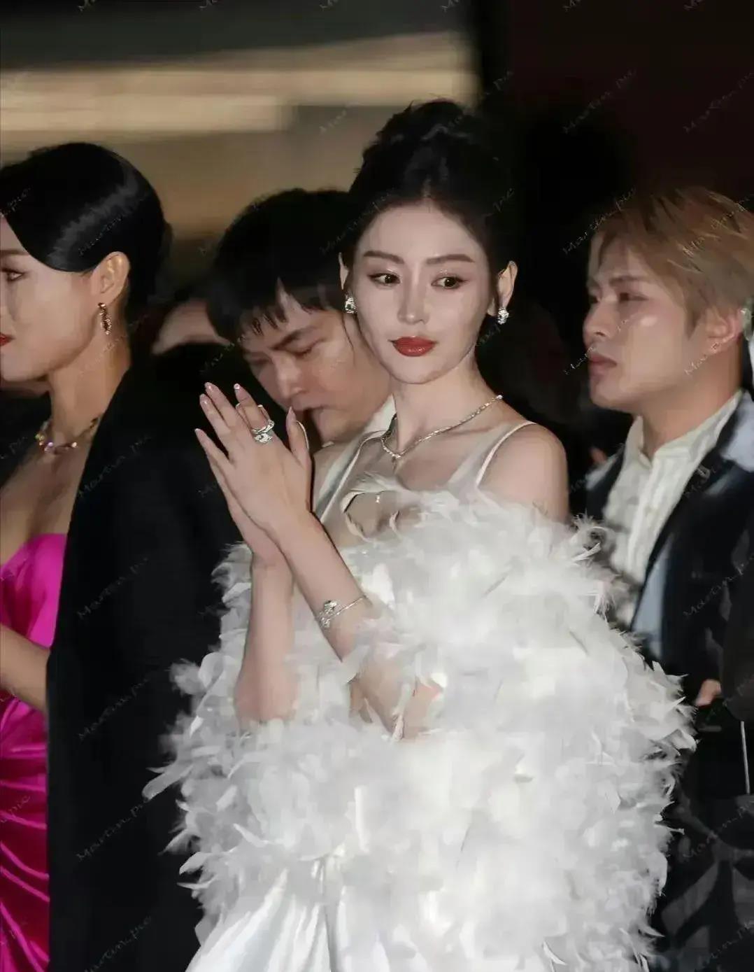 林青霞红毯视频_林青霞的时尚风格与红毯魅力_林青霞红裙