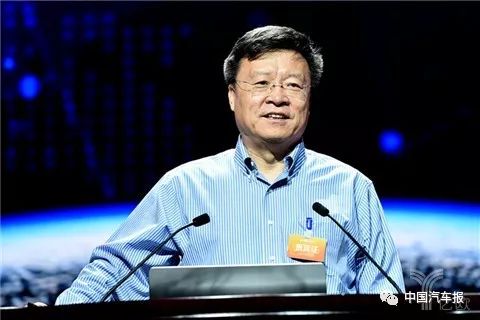 如何利用奔驰的智能系统提升驾驶效率？_奔驰智能驾驶_奔驰智能驾驶包包括哪些