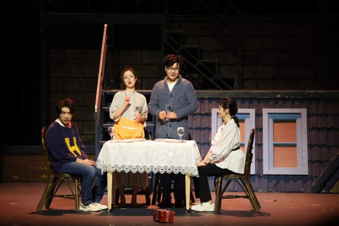 芝柏歌剧院_张柏芝的经典音乐剧演出回顾_芝柏经典款