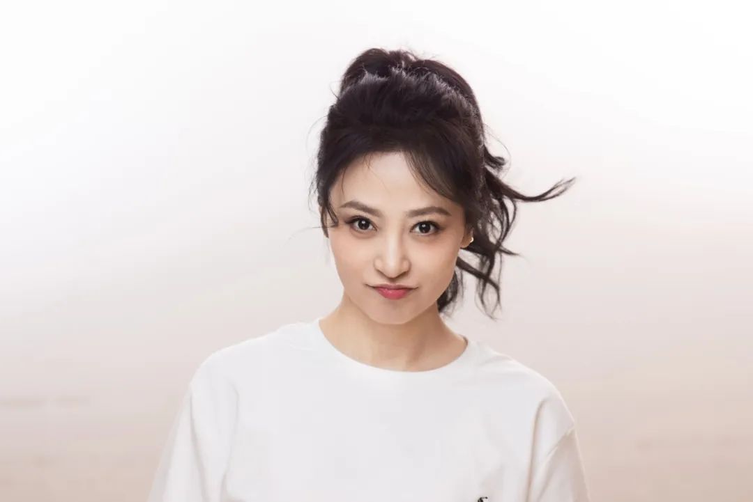 芝柏经典款_芝柏歌剧院_张柏芝的经典音乐剧演出回顾