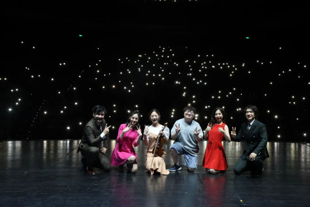 芝柏歌剧院_芝柏经典款_张柏芝的经典音乐剧演出回顾