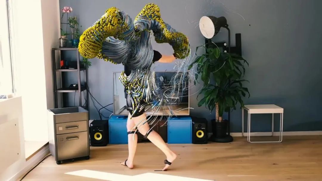 消费时代的艺术价值观_消费时代艺术的作用_数字艺术的新时代：NFT如何改变创作与消费的方式