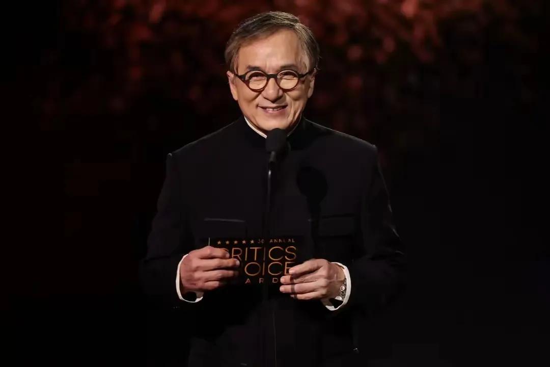 成龙的影响力：改变了动作电影_成龙动作镜头_成龙动作片段