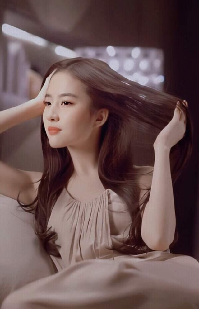 刘亦菲头包脸头型解析：3大特点揭秘高级头型，符合这些你也是头包脸