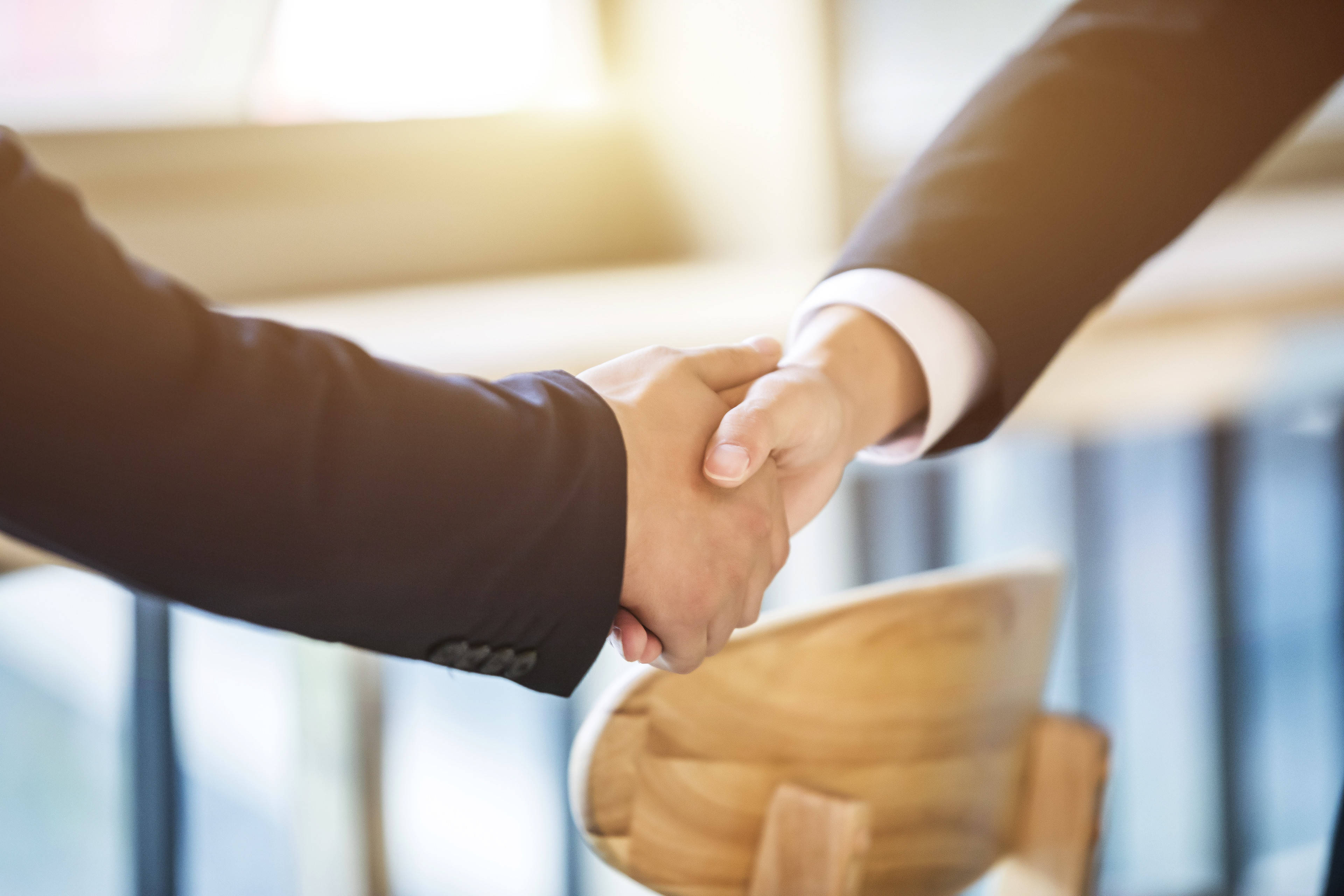 优秀企业文化可提升企业绩效，各阶段企业家打造文化作用有别