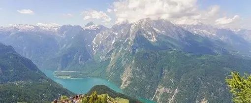 本周元宇宙最新动态：行业自律倡议发起、腾讯布局及川版社将推数字藏品