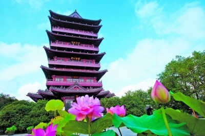 合肥包河公园探秘：包公祠与清风阁的历史故事及包拯家训传承