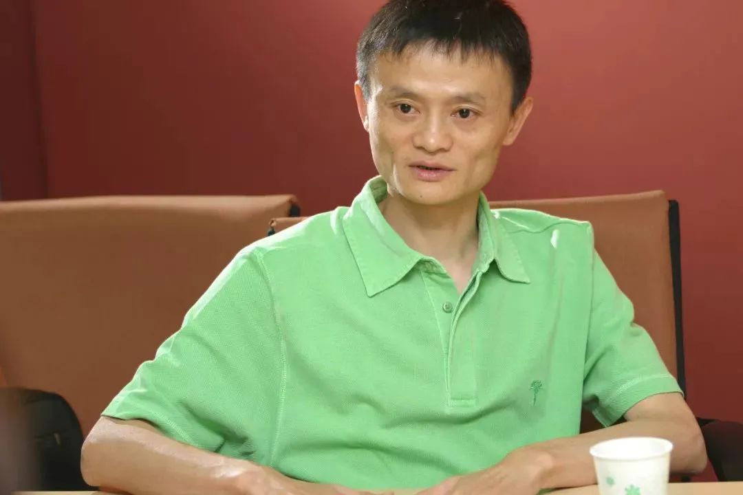 探究马云商业哲学：以客户至上及团队合作引领企业成功与创业新方向