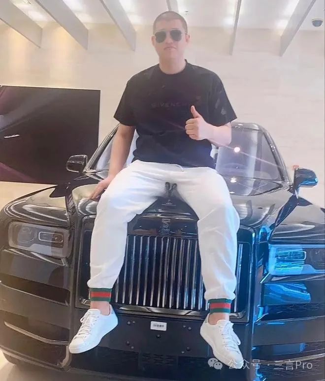 劳斯莱斯在全球的奢华车文化_劳斯莱斯奢华感_劳斯莱斯企业文化