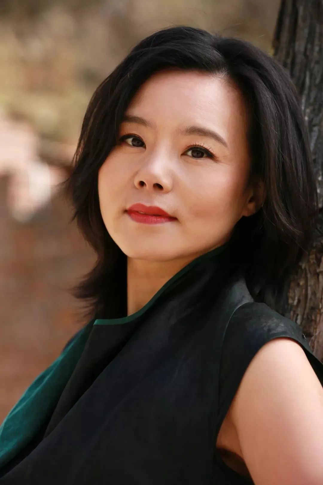 成龙和粉丝合影_成龙大牌粉丝_成龙的社交媒体与粉丝互动