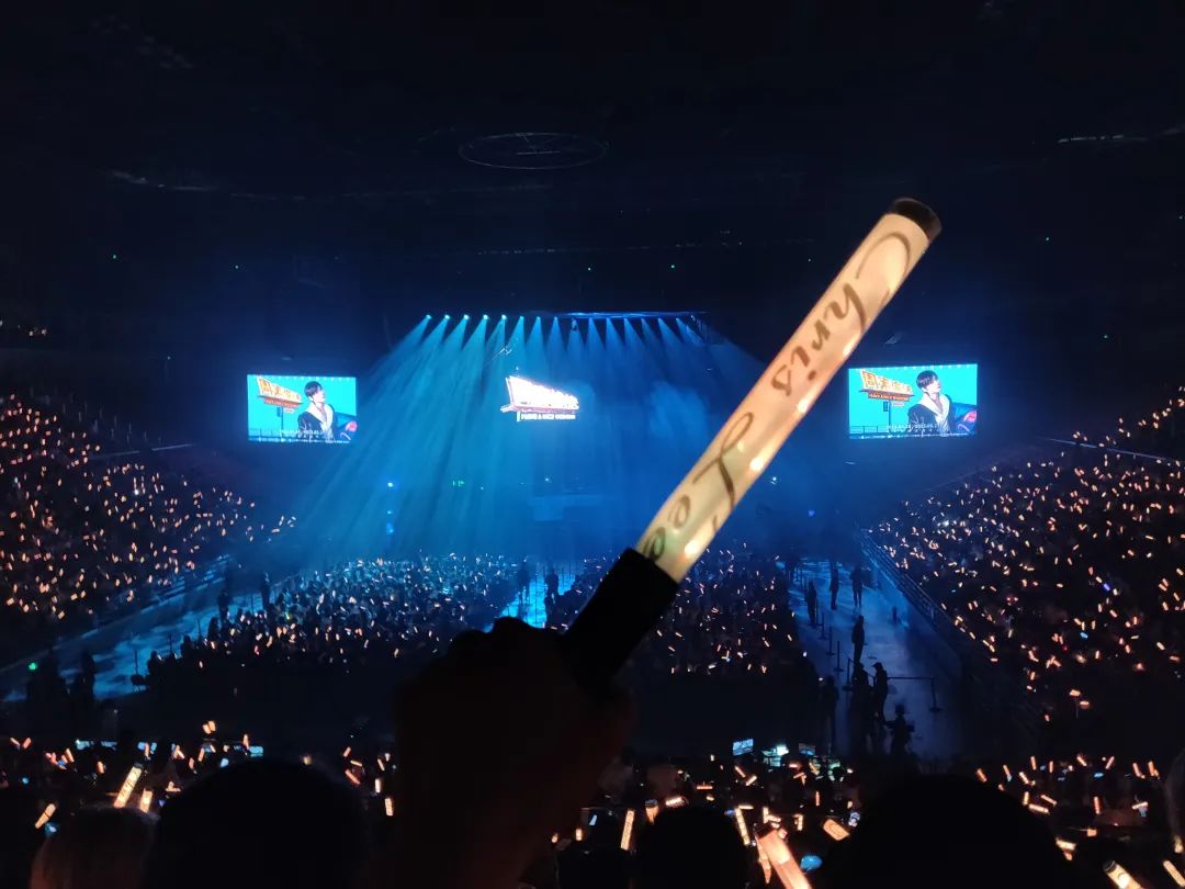 陈奕迅活动_陈奕迅表演_陈奕迅参与音乐节演出，现场气氛热烈