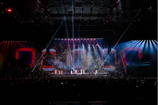 陈奕迅活动_陈奕迅演出2021_陈奕迅参与音乐节演出，现场气氛热烈