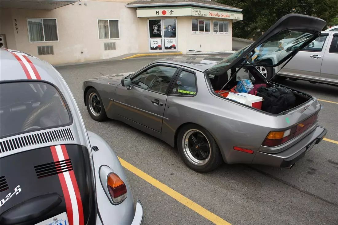 保时捷经典名车与传奇车手故事_保时捷的故事综艺节目_保时捷传奇赛车图片