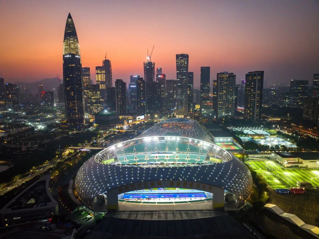 无人机在体育赛事中的表演应用_高职体育教材赛事编排_无人表演的剧场