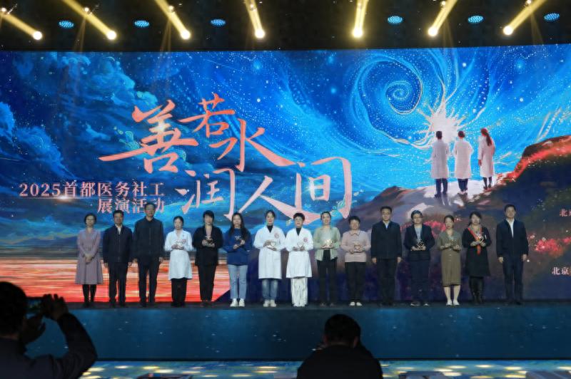 管彤和韩红结婚照韩红和管彤_韩红_韩红和管彤