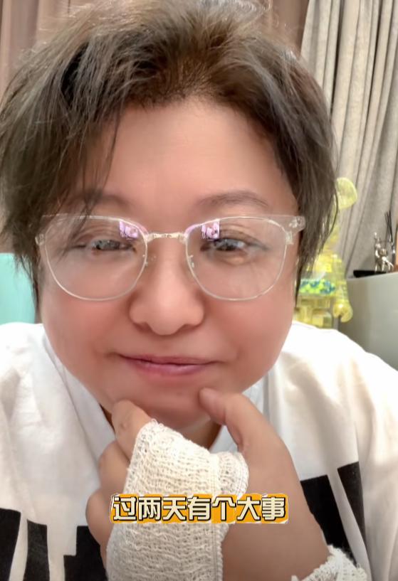 韩红黄晓明_韩红_韩红经典歌曲十首