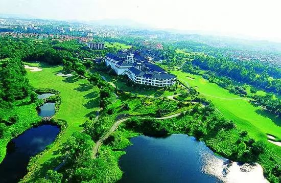 沃尔沃旅行车值得买吗_如何利用沃尔沃提升你的旅行体验？_沃尔沃旅行