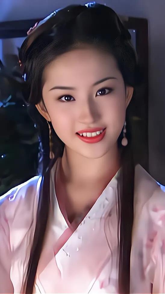 刘亦菲事业发展怎样_刘亦菲的演艺事业与社会影响_刘亦菲事业心强吗