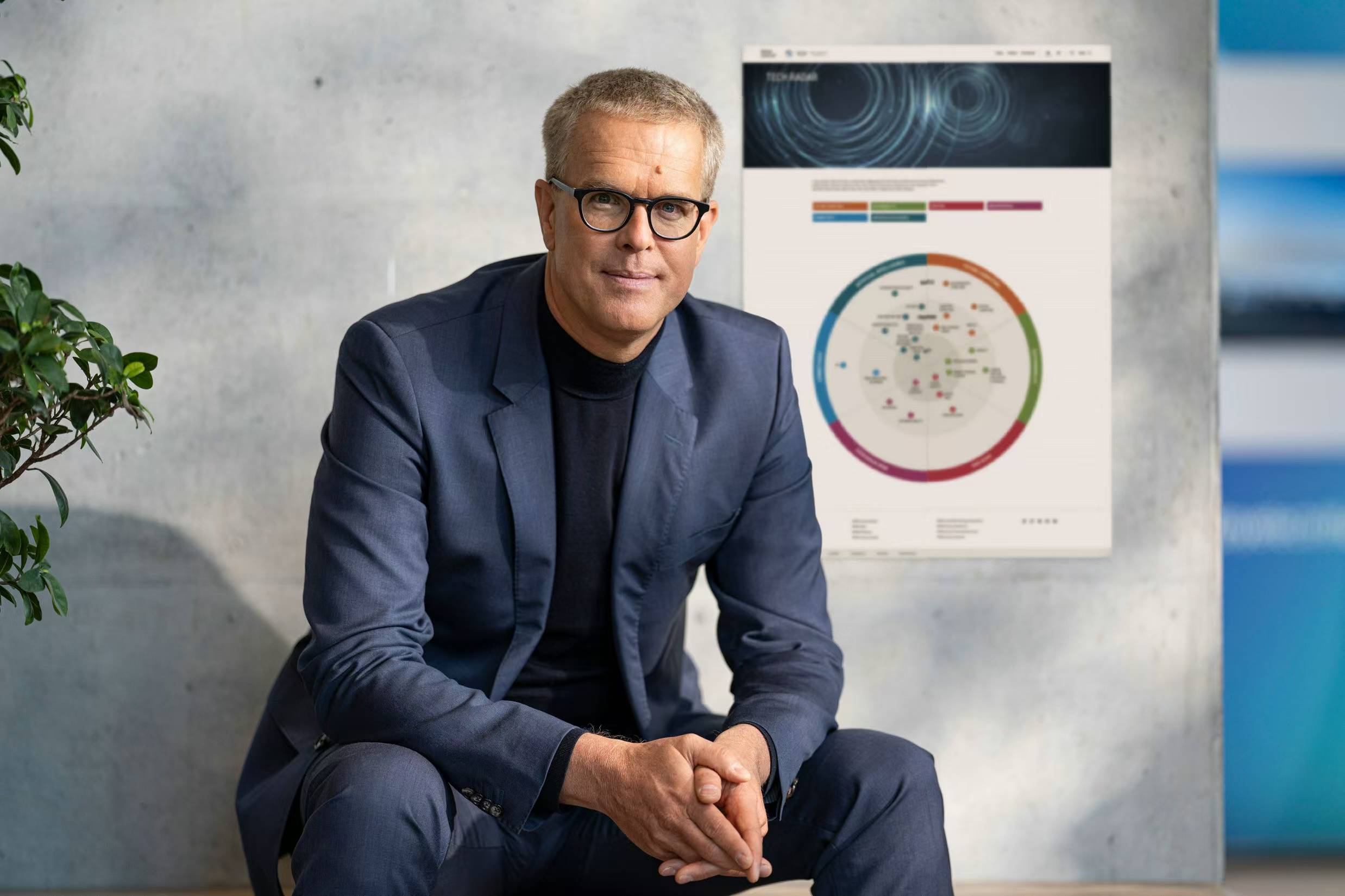 宝马的创新之路_宝马的安全技术与创新设计解析_宝马创新套装包括哪些东西