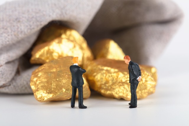 数字货币对传统投资的挑战与适应：如何为投资者提供新选择_数字货币投资策略_如何选择数字货币投资