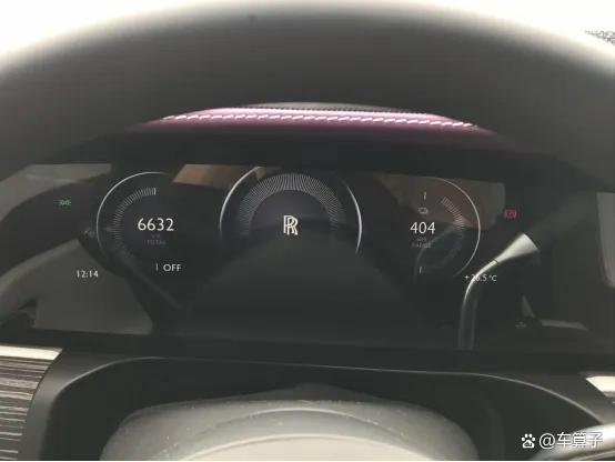 劳斯莱斯的舒适性与驾驶体验_劳斯莱斯驾驶视频大全_劳斯莱斯的舒适度