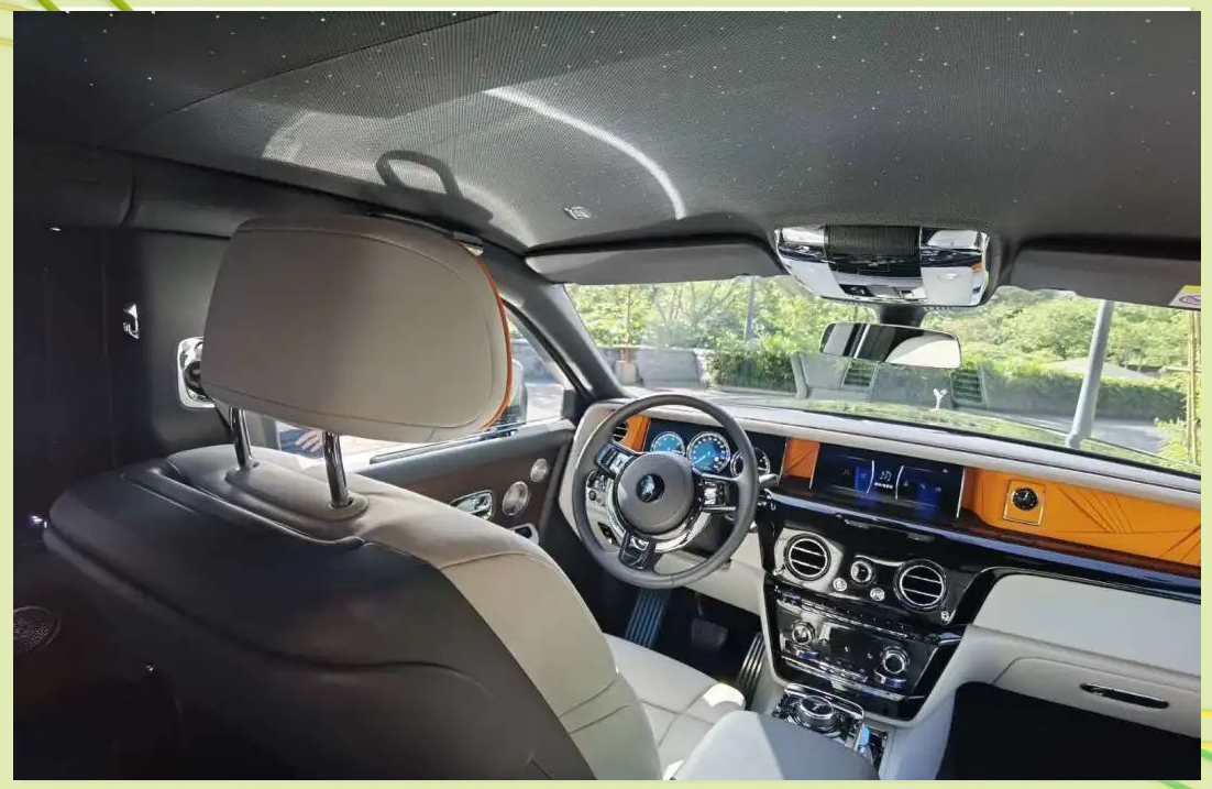 劳斯莱斯最舒适的车型_劳斯莱斯驾驶视频大全_劳斯莱斯的舒适性与驾驶体验