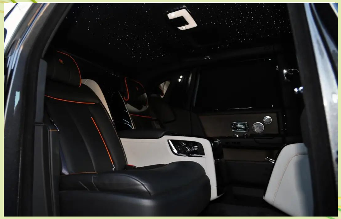 劳斯莱斯最舒适的车型_劳斯莱斯的舒适性与驾驶体验_劳斯莱斯驾驶视频大全