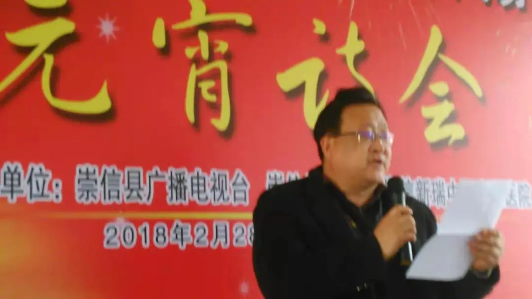 李小龙书法大师_李小龙艺术字_李小龙的文艺才华与书法艺术