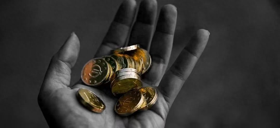 投资数字货币如何规避风险_数字货币对传统投资的挑战与适应：如何为投资者提供新选择_如何选择数字货币投资