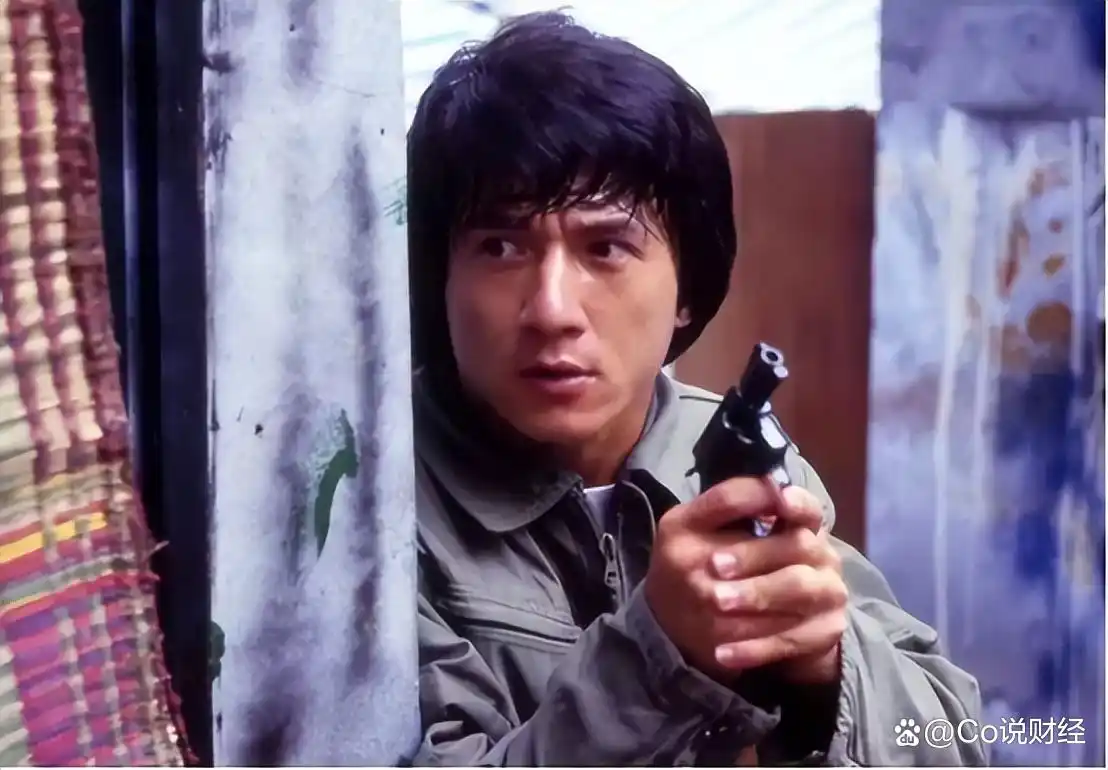 成龙在华语电影历史中的地位_成龙华语电影地位历史中的演员_成龙华语电影杰出贡献演员