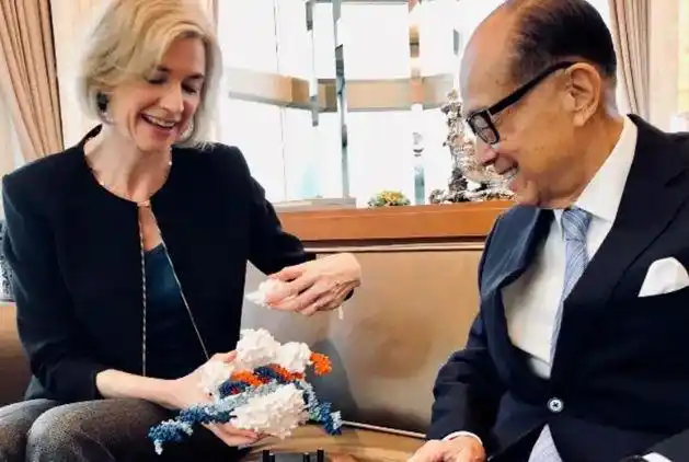 王健林重回首富_王健林重回巅峰_王者归来：王健林的商业智慧